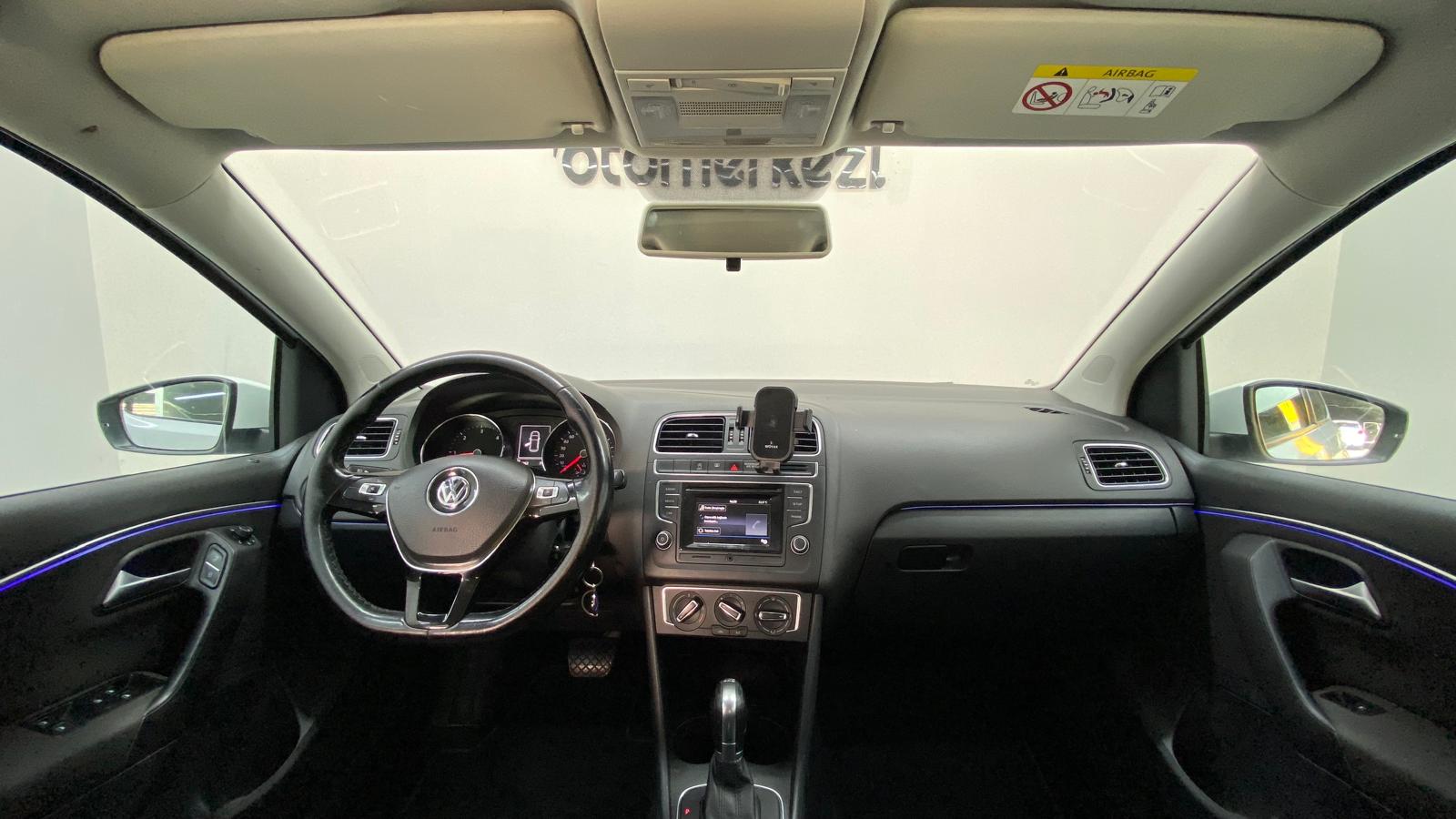 VOLKSWAGEN POLO 10
